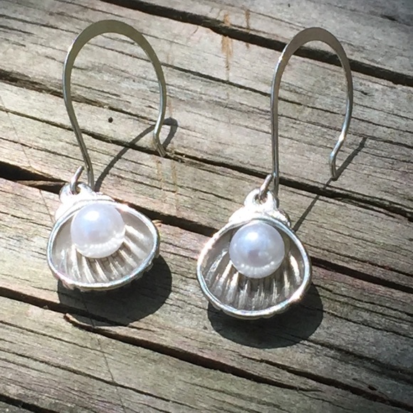 Seashell Drop Earrings - Picture 3 of 3